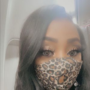 Meet your Posher, Veronica